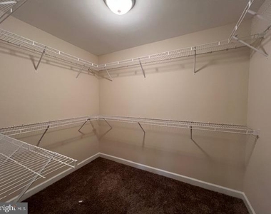 8925 Erie Avenue - Photo Thumbnail 16