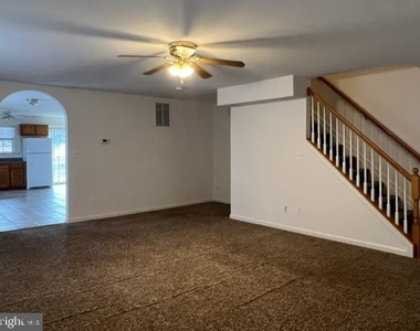 4017 15th Street - Photo Thumbnail 2