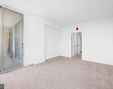 28 Allegheny Avenue - Photo Thumbnail 18