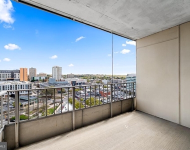 28 Allegheny Avenue - Photo Thumbnail 21