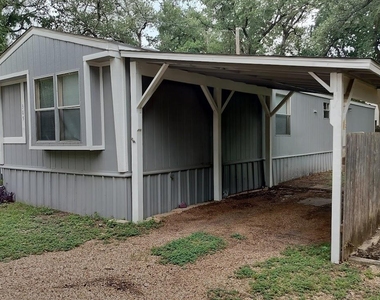 305 Woods Ln - Photo Thumbnail 11