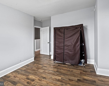 1015 Lyndhurst Street - Photo Thumbnail 16