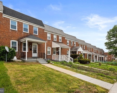 1015 Lyndhurst Street - Photo Thumbnail 1