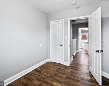 1015 Lyndhurst Street - Photo Thumbnail 17