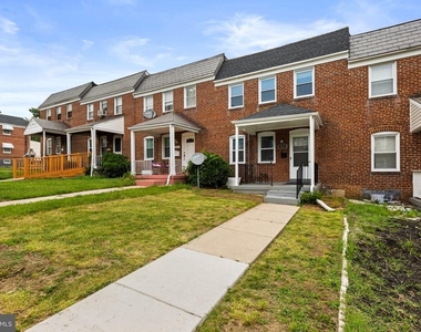 1015 Lyndhurst Street - Photo Thumbnail 5