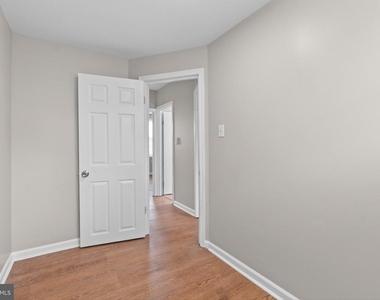 3427 Ravenwood Avenue - Photo Thumbnail 15