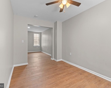 3427 Ravenwood Avenue - Photo Thumbnail 8