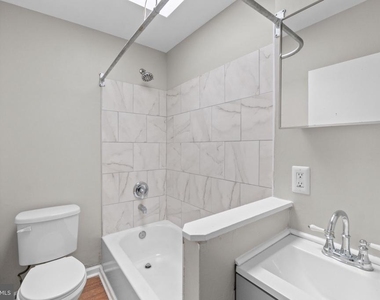 3427 Ravenwood Avenue - Photo Thumbnail 18