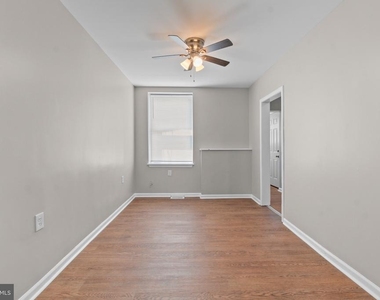 3427 Ravenwood Avenue - Photo Thumbnail 6