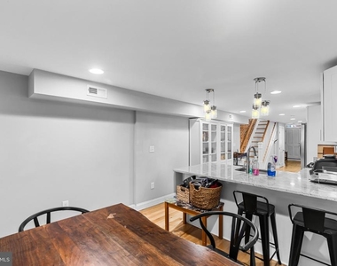 601 S Rose Street - Photo Thumbnail 3