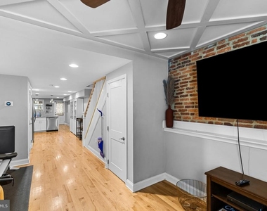 601 S Rose Street - Photo Thumbnail 12