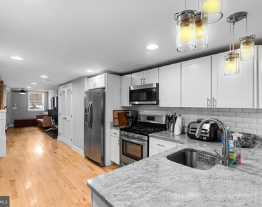 601 S Rose Street - Photo Thumbnail 6