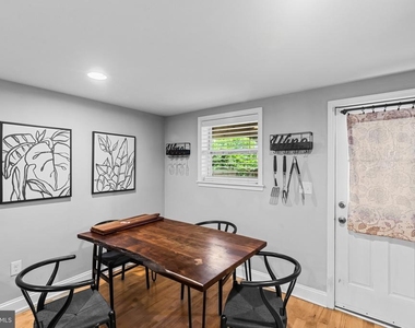 601 S Rose Street - Photo Thumbnail 4