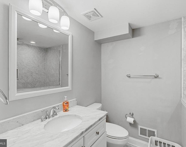 601 S Rose Street - Photo Thumbnail 18