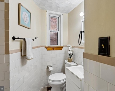 147 Denison Street - Photo Thumbnail 11