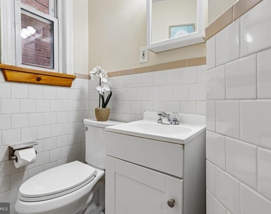 147 Denison Street - Photo Thumbnail 12