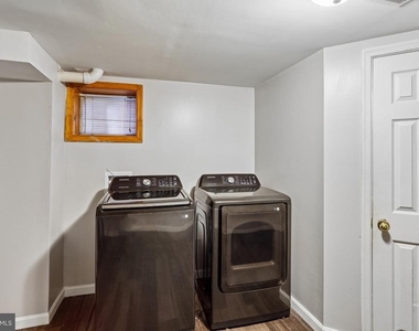 147 Denison Street - Photo Thumbnail 18