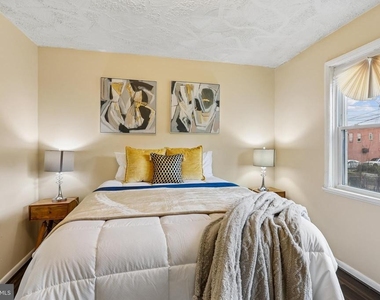 147 Denison Street - Photo Thumbnail 14