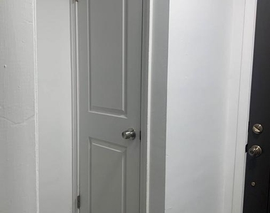 1008 E Lake Avenue - Photo Thumbnail 17