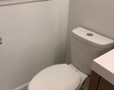 1008 E Lake Avenue - Photo Thumbnail 25
