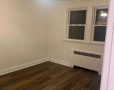 1008 E Lake Avenue - Photo Thumbnail 21