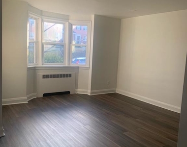 1008 E Lake Avenue - Photo Thumbnail 16