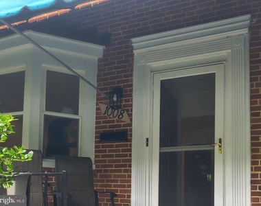 1008 E Lake Avenue - Photo Thumbnail 2