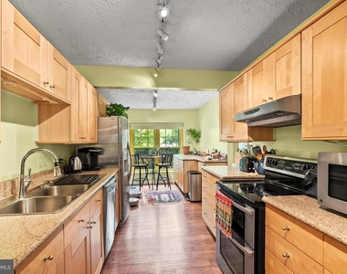 2114 Lang Drive - Photo Thumbnail 8
