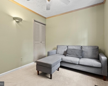 2114 Lang Drive - Photo Thumbnail 19