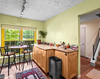 2114 Lang Drive - Photo Thumbnail 11