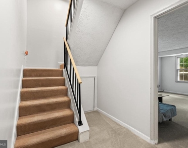 2114 Lang Drive - Photo Thumbnail 23