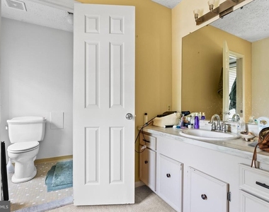 2114 Lang Drive - Photo Thumbnail 16