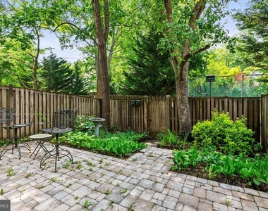 2114 Lang Drive - Photo Thumbnail 27