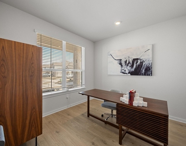432 Tinto St - Photo Thumbnail 3