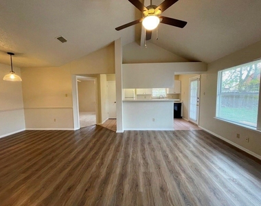16719 Whitebrush Loop - Photo Thumbnail 6