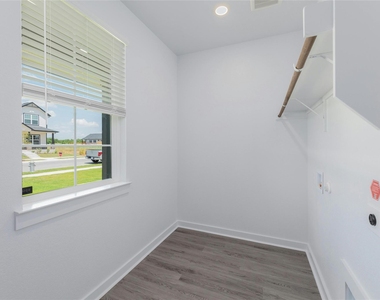 512 Clearlake Dr - Photo Thumbnail 30