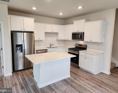 39114 Sail Away Lane - Photo Thumbnail 1