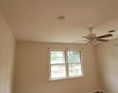 409 N Lynn Drive - Photo Thumbnail 45