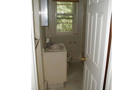 409 N Lynn Drive - Photo Thumbnail 8