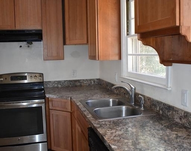 409 N Lynn Drive - Photo Thumbnail 12