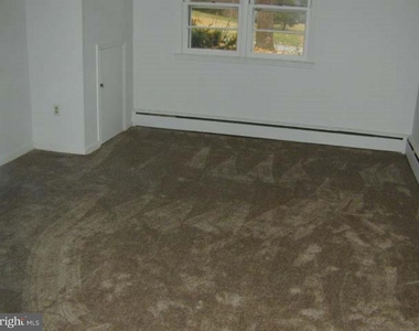 409 N Lynn Drive - Photo Thumbnail 7