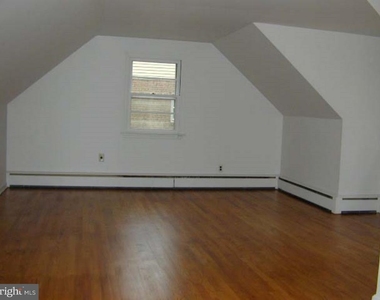 409 N Lynn Drive - Photo Thumbnail 5