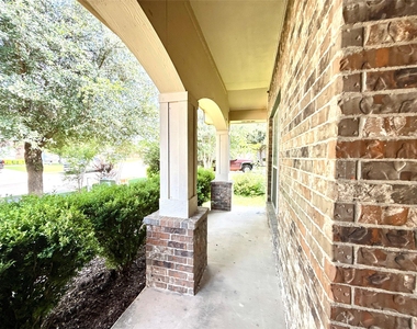 1213 Rainbow Parke Dr - Photo Thumbnail 1