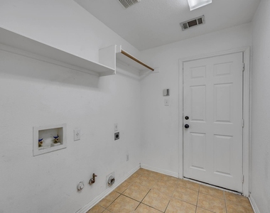 2726 Grimes Ranch Rd - Photo Thumbnail 8