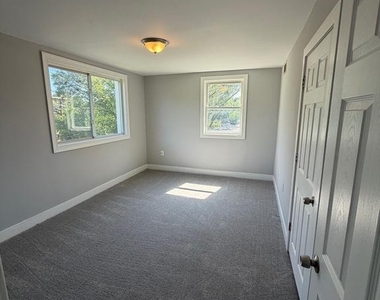 2835 Gainesville Street Se - Photo Thumbnail 6