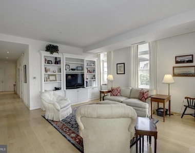 2425 L Street Nw - Photo Thumbnail 3