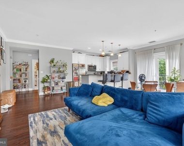 401 13th Street Ne - Photo Thumbnail 5