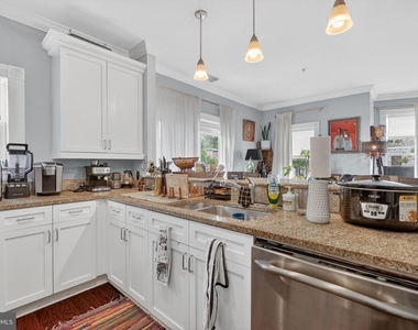 401 13th Street Ne - Photo Thumbnail 17