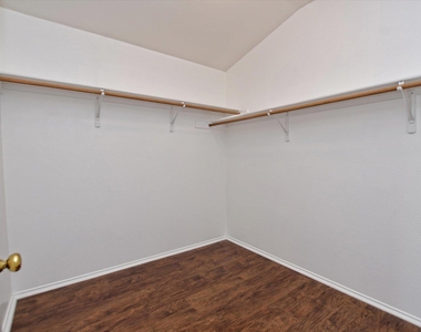 2007 Horizon Park Blvd - Photo Thumbnail 23