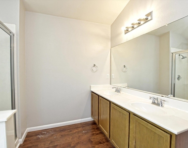 2007 Horizon Park Blvd - Photo Thumbnail 20